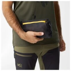 Giacca Da Trekking Millet Fusion XCS Hoodie Ivy Maracuja 13 Giacca Da Trekking Millet Fusion XCS Hoodie Ivy Maracuja -Camp Sconto 33bfe85a00e74e9a95ce68e97352d6e7da70f95f E22MILLTTH1356237 902