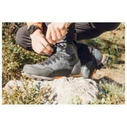 Scarpe Trekking E Montagna Millet G Trek 5 Gtx Ebony -Camp Sconto b5ad5948d54871d6aea5540a8da90cc364ecfa03 E22MILLCHA2215070 901