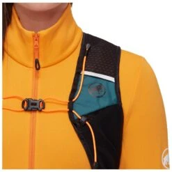 Zaino Mammut Aenergy 12 Sapphire 11 Zaino Mammut Aenergy 12 Sapphire -Camp Sconto cd8c91c6bf83efb37969ff9907aa8d0fa8685d96 E23MAMMACC375572 MAMM0713186 901